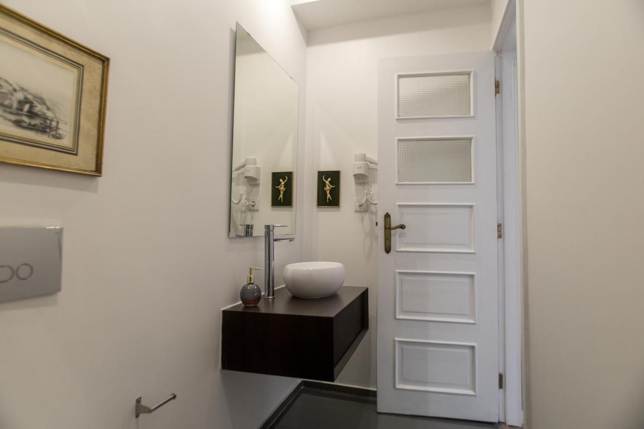 Almada Studios & Suites Porto Exterior photo