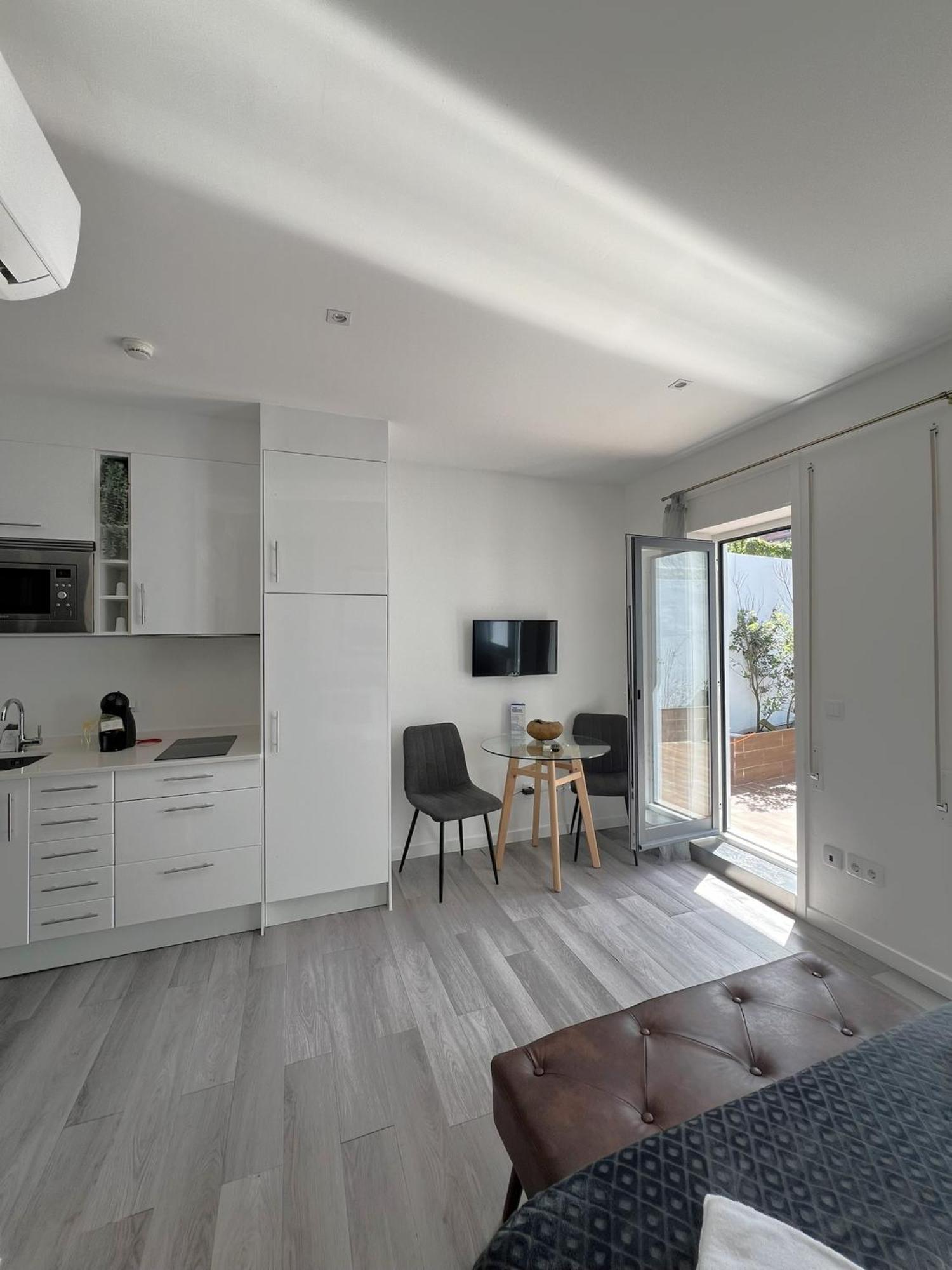 Almada Studios & Suites Porto Exterior photo